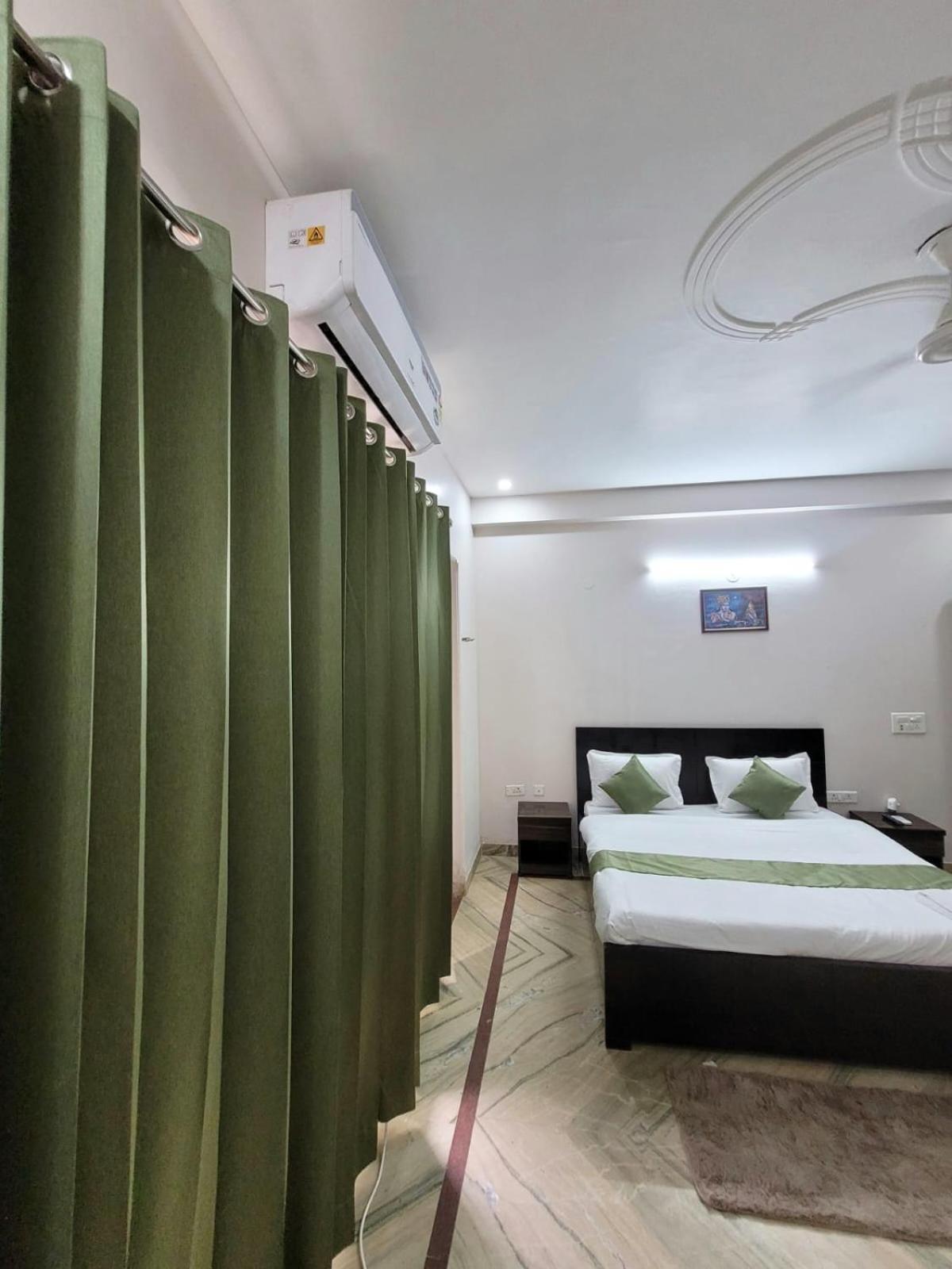 Raj Residency Stay Gurgaon Bagian luar foto